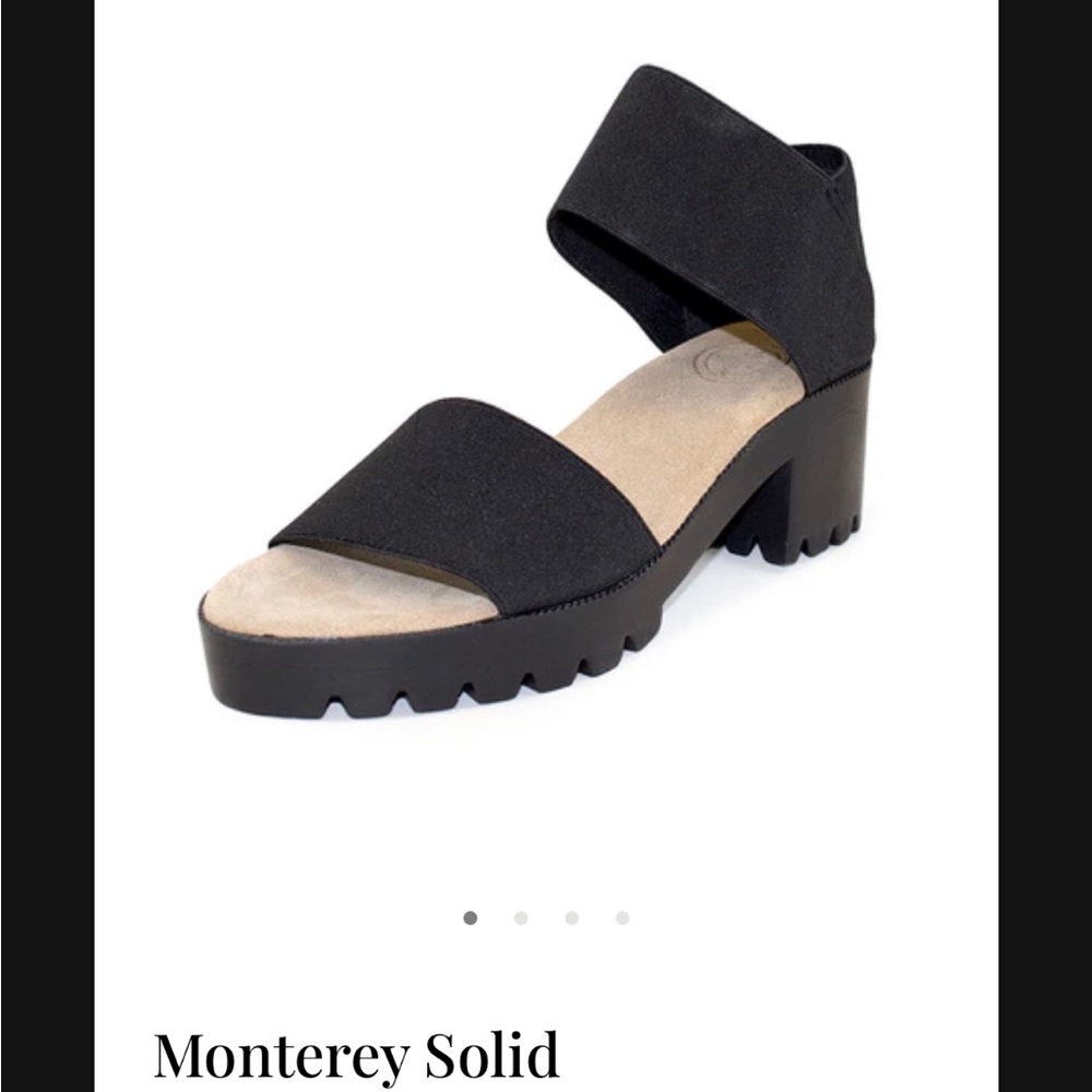 Monterey Solid Sandal